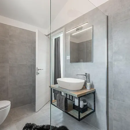 Sun Flower וילה פורץ