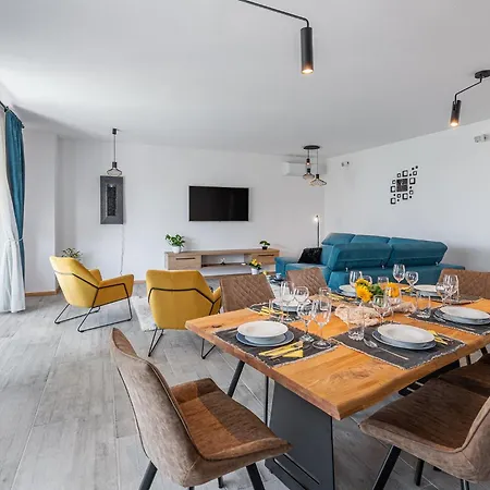 Sun Flower 포레치